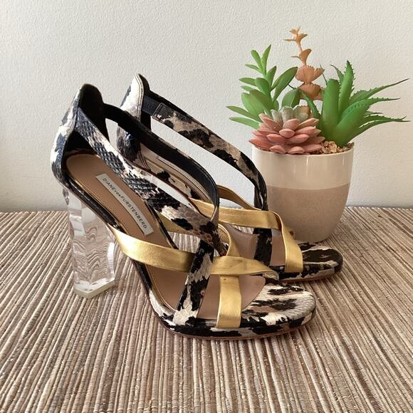DIANE VON FURSTENBERG Ibiza Sandals Heels Shoes Gold Lucite Strappy Heel Sz 6 - Picture 4 of 8